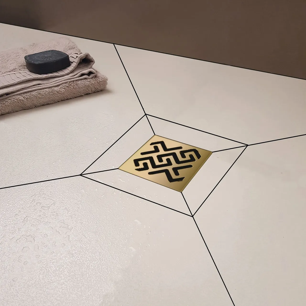 Трап BERGES водосток ZENTRUM Antik 150х150, бронза, выпуск D50 H65 боковой 094365 — фото 1, Трапы для душа