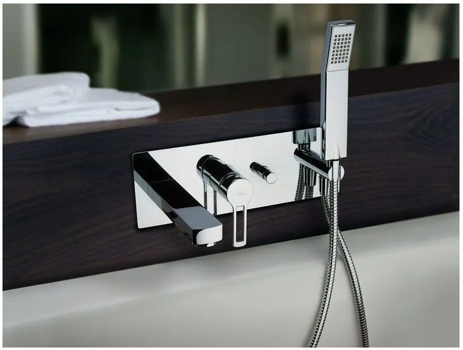 Смеситель для ванны с душем Paffoni Ringo RIN001CR (с внутренней частью) — фото 1, Смеситель для ванны