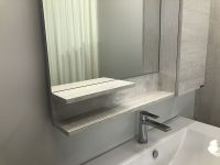 Товар: Зеркало со шкафом Comforty Верона 90 00004136714 Дуб белый - фото 7 Зеркало со шкафом Comforty Верона 90 00004136714 Дуб белый — фото 7, Зеркальные шкафы в ванную