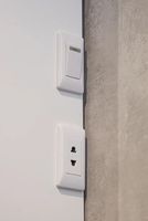 Зеркальный шкаф Silver Mirrors Hamburg White 46 LED-00002670 с подсветкой Белый с механическим выключателем — фото 8, Мебель для ванной