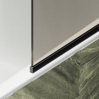 Товар: Шторка на ванну Maybah Glass MGV-135-6у 440x1400 в узком профиле Черный стекло бронзовое - фото 6 Шторка на ванну Maybah Glass MGV-135-6у 440x1400 в узком профиле Черный стекло бронзовое — фото 6, Неподвижные шторки для ванной