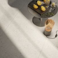 Товар: Керамогранит Kerama Marazzi Терраццо бежевый светлый обрезной SG631820R 60х60 см - фото 2 Керамогранит Kerama Marazzi Терраццо бежевый светлый обрезной SG631820R 60х60 см — фото 2, Керамогранит