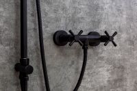 Товар: Душевая система Orange Mia M34-922b Черная - фото 4 Душевая система Orange Mia M34-922b Черная — фото 4, Душевые стойки