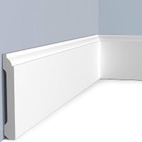 Плинтус HIWOOD B80C 2000x80x11 мм — фото 1, Плинтуса напольные