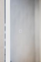 Зеркальный шкаф Silver Mirrors Фиджи Flip 60 LED-00002472 с подсветкой Белый — фото 6, Мебель для ванной