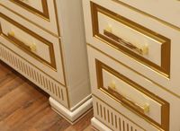 Товар: Шкаф пенал Opadiris Оникс 50 R Z0000005742 Белый глянцевый с золотой патиной - фото 3 Шкаф пенал Opadiris Оникс 50 R Z0000005742 Белый глянцевый с золотой патиной — фото 3, Мебель для ванной