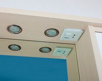 Зеркало со шкафом Бриклаер Бали 62 R 4627125412004 с подсветкой Светлая лиственница Белое глянцевое — фото 2, Мебель для ванной