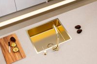 Товар: Кухонная мойка Alveus Kombino 50 Monarch Gold SAT-90 540x440x195 F/S 1120902 Золото - фото 2 Кухонная мойка Alveus Kombino 50 Monarch Gold SAT-90 540x440x195 F/S 1120902 Золото — фото 2, Кухонные мойки