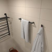 Товар: Полотенцедержатель Altasan Лотос ЛТ60ЧМ Черный матовый - фото 2 Полотенцедержатель Altasan Лотос ЛТ60ЧМ Черный матовый — фото 2, Полотенцедержатели