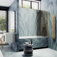 Товар: Шторка на ванну Maybah Glass MGV-601-3 400x1400 поворотная на монопетле Золото стекло бронзовое - фото 3 Шторка на ванну Maybah Glass MGV-601-3 400x1400 поворотная на монопетле Золото стекло бронзовое — фото 3, Неподвижные шторки для ванной