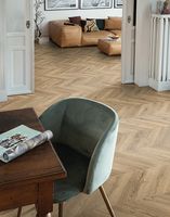 Ламинат Egger Kingsize 8/32 2V EPL012 Дуб Риллингтон темный 1292х327х8 мм — фото 4, Ламинат