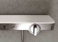 Товар: Смеситель для душа Hansgrohe ShowerTabletSelect 13184400 с термостатом Белый Хром - фото 4 Смеситель для душа Hansgrohe ShowerTabletSelect 13184400 с термостатом Белый Хром — фото 4, Смеситель для душа