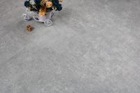 Товар: Виниловый ламинат SKALLA Stone Fjord FR407 Бетон Конгсберг / Tile Betong Kongsberg 600х300х4 мм - фото 4 Виниловый ламинат SKALLA Stone Fjord FR407 Бетон Конгсберг / Tile Betong Kongsberg 600х300х4 мм — фото 4, Виниловый ламинат