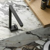 Товар: Смеситель для раковины Webert Living LV830102560 Черный матовый - фото 3 Смеситель для раковины Webert Living LV830102560 Черный матовый — фото 3, Смесители