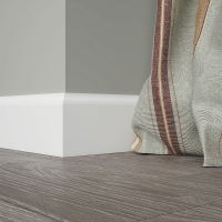 Плинтус Ultrawood Base 001-2000 2000x83x12 мм — фото 5, Плинтуса напольные