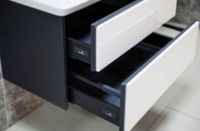 Товар: Тумба под раковину Roca Ronda 70 ZRU9302964 подвесная Белый глянец Антрацит - фото 3 Тумба под раковину Roca Ronda 70 ZRU9302964 подвесная Белый глянец Антрацит — фото 3, Мебель для ванной