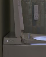 Товар: Комплект унитаза биде с инсталляцией Jacob Delafon Seine E34360-00 с сиденьем Микролифт и Белой глянцевой клавишей смыва - фото 28 Комплект унитаза биде с инсталляцией Jacob Delafon Seine E34360-00 с сиденьем Микролифт и Белой глянцевой клавишей смыва — фото 28, Умные унитазы