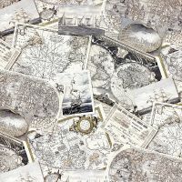 Обои Solo Maps E800302 Винил на флизелине (1,06*10) Бежевый/Серый/Синий, Карты — фото 1, Обои для стен