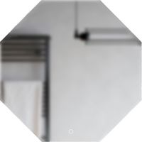 Зеркало Corozo Каре 70 V SD-00000962 с подсветкой с сенсорным выключателем — фото 1, Зеркала в ванную комнату