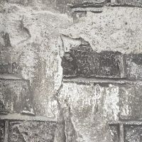 Обои Wiganford by Solo Milenium I SAK2754 Винил на флизелине (1,06*10,05) Серый/Черный, Кирпич/Штукатурка — фото 2, Обои для стен