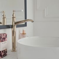 Смеситель для раковины Jacob Delafon Cleo 1889 E24309-BGG Золото глянцевое — фото 2, Смесители