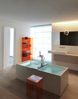 Товар: Стеллаж Laufen Kartell 75 3.8933.1.082.000.1 Оранжевый - фото 5 Стеллаж Laufen Kartell 75 3.8933.1.082.000.1 Оранжевый — фото 5, Стеллажи для ванной комнаты