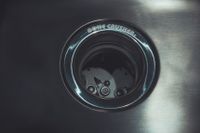 Товар: Измельчитель пищевых отходов бытовой BoneCrusher 910 /Slim line - фото 1 Измельчитель пищевых отходов бытовой BoneCrusher 910 /Slim line — фото 1, Измельчители пищевых отходов