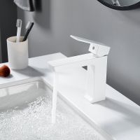 Товар: Смеситель для раковины Rose R18C R1801C-1 Белый матовый - фото 4 Смеситель для раковины Rose R18C R1801C-1 Белый матовый — фото 4, Смесители для раковины