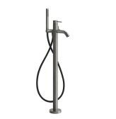 Смеситель для ванны и душа, Gessi, BATH316, тип открывания воды-однорычажный, тип установки-напольный, отверстия для монтажа-1, вынос излива, мм-230, внутренняя часть-необходимо заказать, цвет-Steel Brushed, комплектация-ручной душ, шланг, держатель ручного душа арт-54028.239 — фото 1, Смеситель для ванны