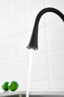 Смеситель для кухни с гибким изливом и режимом душ BELZ , черный арт-B74810-7 — фото 7, Смесители для кухни