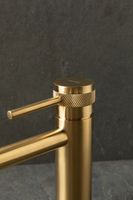 Смеситель для раковины Allen Brau Priority 5.31A01-GB золото — фото 6, Смесители для раковины