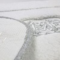 Коврик д/ванной комнаты 60х100 см., вышивка логотип MIGLIORE, белый, окантовка серебро 31922 — фото 8, Коврики для ванной комнаты