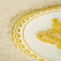 Товар: Коврик д/ванной комнаты 60х120 см., вышивка логотип КОРОНА, кремовый, окантовка золото арт-31917 - фото 11 Коврик д/ванной комнаты 60х120 см., вышивка логотип КОРОНА, кремовый, окантовка золото арт-31917 — фото 11, Коврики для ванной комнаты