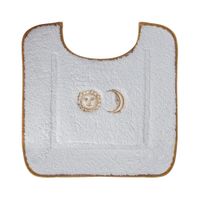 Товар: COMPLEMENTI Коврик (22) д/WC 60х60 см. белый, узор 6, вышивка СОЛНЦЕ/ЛУНА золото 22961 - фото 1 COMPLEMENTI Коврик (22) д/WC 60х60 см. белый, узор 6, вышивка СОЛНЦЕ/ЛУНА золото 22961 — фото 1, Коврики для ванной комнаты