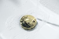 сливной набор для раковины Push-open с переливом, крышка круглая, полир. Золото арт-AQ6002PG — фото 3, Донные клапаны