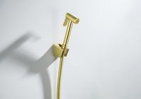 Товар: AQ2054BG гигиенический ручной душ со шлангом 120 см и держателем, шлиф. золото - фото 3 AQ2054BG гигиенический ручной душ со шлангом 120 см и держателем, шлиф. золото — фото 3, Гигиенические души