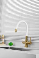 Смеситель для кухни с гибким изливом и подключением фильтра BELZ, брашированное золото, белый, арт-B76814-5 — фото 2, Смесители для кухни