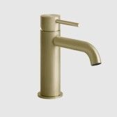 Смеситель для раковины, Gessi, 316 Flessa, тип открывания воды-однорычажный, тип регулирования воды-керамический картридж, монтаж-на раковину/столешницу, отверстия для монтажа-1, высота, мм-159, вынос излива, мм-122, тип излива-неподвижный, донный клапан-отсутствует, тип подводки-гибкая, стандарт подвода воды-3/8", цвет-Brushed Brass PVD арт-54002.727 — фото 1, Смесители для раковины