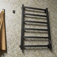 Полотенцесушитель электрический ВИД 81-10 ПРОФИЛЬНЫЙ 810х500, скр.монтаж, СНШ, черный матовый(RAL 9005), (Ferrum, равномерные перкаладины), Маргроид арт-8110p-8050-1081-9005R — фото 1, Электрические полотенцесушители