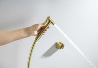 Товар: AQ2054BG гигиенический ручной душ со шлангом 120 см и держателем, шлиф. золото - фото 4 AQ2054BG гигиенический ручной душ со шлангом 120 см и держателем, шлиф. золото — фото 4, Гигиенические души