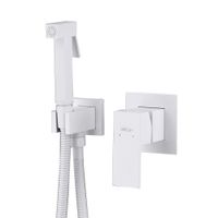 Товар: Смеситель ABBER Daheim AF8225W с гигиеническим душем, белый матовый - фото 1 Смеситель ABBER Daheim AF8225W с гигиеническим душем, белый матовый — фото 1, Гигиенические души