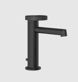 Смеситель для раковины, Gessi, Anello, тип открывания воды-однорычажный, тип регулирования воды-керамический картридж, монтаж-на раковину/столешницу, отверстия для монтажа-1, высота, мм-168, вынос излива, мм-128, тип излива-неподвижный, донный клапан-есть, тип подводки-гибкая, стандарт подвода воды-3/8", цвет-черный матовый арт-63301.299 — фото 1, Смесители для раковины