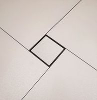 Трап BERGES водосток напольный ZENTRUM Keramik 150х150 под плитку, без обрамления, выпуск D50 H65 боковой 093366 — фото 1, Трапы для душа