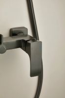 Душевая система с тропическим душем и смесителем BELZ, оружейная сталь, арт-B24507-3 — фото 8, Душевые стойки