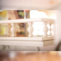 Товар: Зеркало с двумя шкафчиками и балюстрадой Бриклаер КАНТРИ 105SSB, бежевый дуб прованс - фото 9 Зеркало с двумя шкафчиками и балюстрадой Бриклаер КАНТРИ 105SSB, бежевый дуб прованс — фото 9, Шкафы для ванной