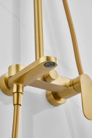 Душевая система с тропическим душем и смесителем BELZ, брашированное золото, арт-B24713-5 — фото 9, Душевые стойки