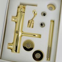 ERMITAGE MINI См-ль д/ванны моноком. внешний, с ручным душем, ручка латунь, золото 31418 — фото 4, Смеситель для ванны