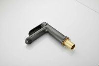 Смеситель для раковины с гигиеническим душем BELZ, оружейная сталь, арт-B12713-3 — фото 9, Смесители для раковины