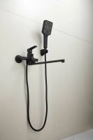 Смеситель для ванны однорычажный с длинным изливом и душем BELZ, черный арт-B22715-7 — фото 2, Смеситель для ванны