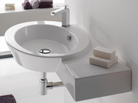 Раковина Scarabeo WISH подвесная с переливом с одним отверстием с полотенцедержателем цвет белый арт-2011 — фото 3, Раковины подвесные